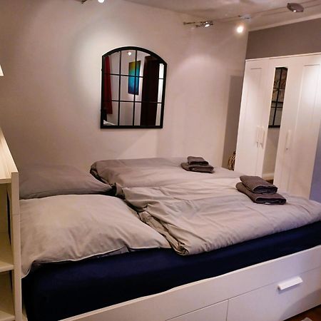 Kleine Galerie Apartment Fuer 3 Mit Kueche Kamin Netflix Parken Und Hofladen Steinhofel Extérieur photo