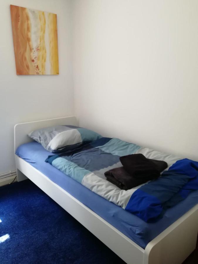 Kleine Galerie Apartment Fuer 3 Mit Kueche Kamin Netflix Parken Und Hofladen Steinhofel Extérieur photo