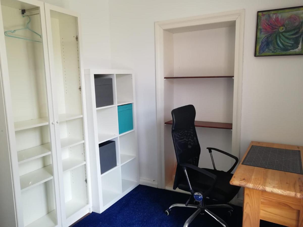 Kleine Galerie Apartment Fuer 3 Mit Kueche Kamin Netflix Parken Und Hofladen Steinhofel Extérieur photo