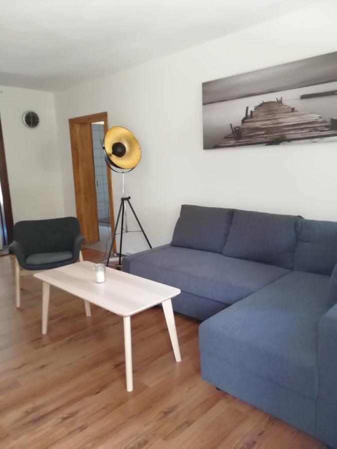 Kleine Galerie Apartment Fuer 3 Mit Kueche Kamin Netflix Parken Und Hofladen Steinhofel Extérieur photo