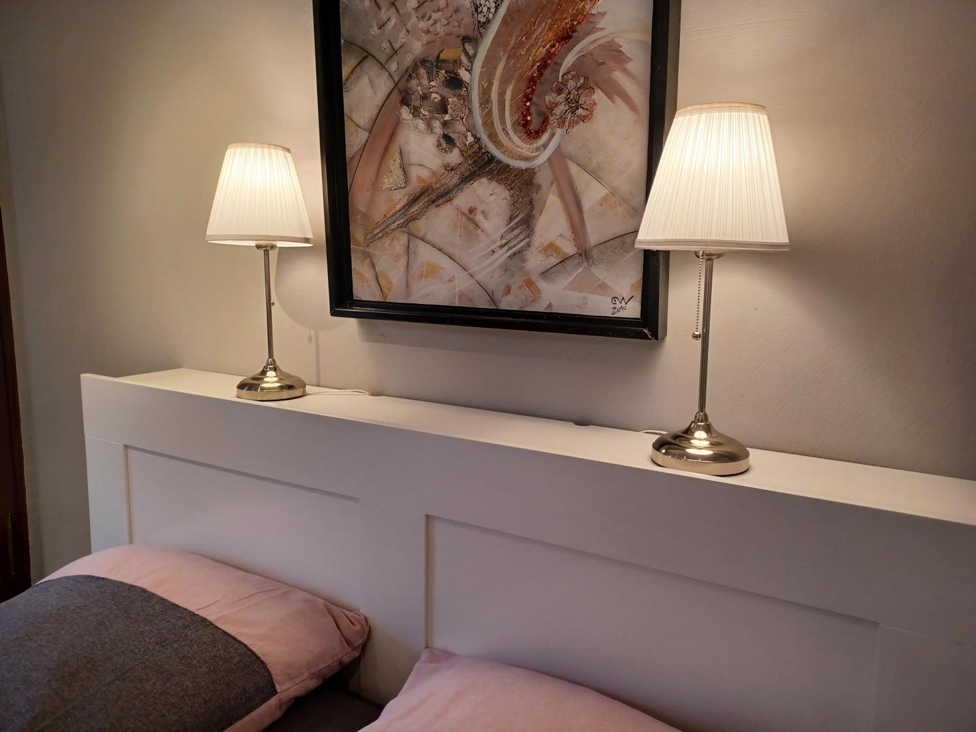 Kleine Galerie Apartment Fuer 3 Mit Kueche Kamin Netflix Parken Und Hofladen Steinhofel Extérieur photo
