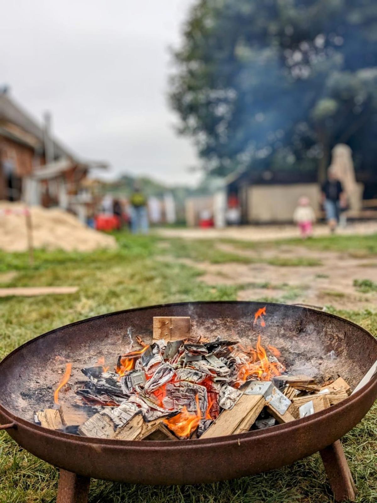 Kleine Galerie Apartment Fuer 3 Mit Kueche Kamin Netflix Parken Und Hofladen Steinhofel Extérieur photo